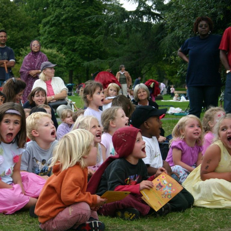 Punch and Judy audience